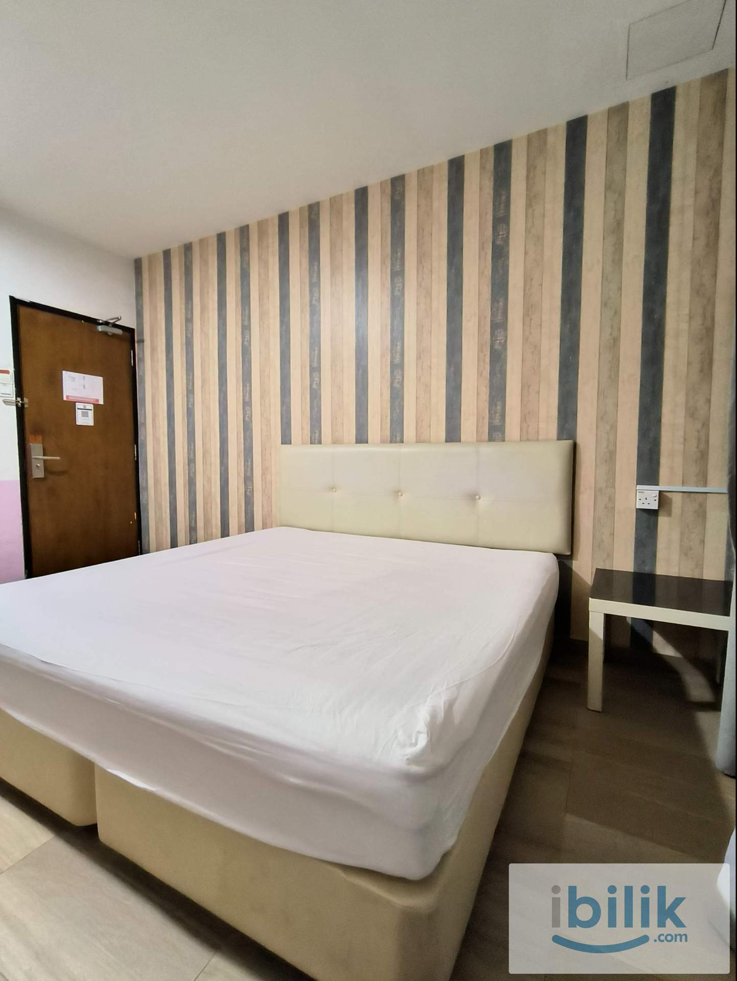 Kuchai Lama Co-Living Luxury Hotel Room - Image 3