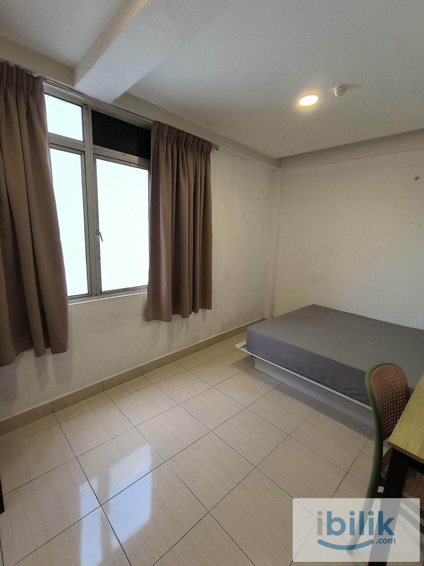 Bilik Hotel Master/Bersih/Luas/Selesa - Image 2