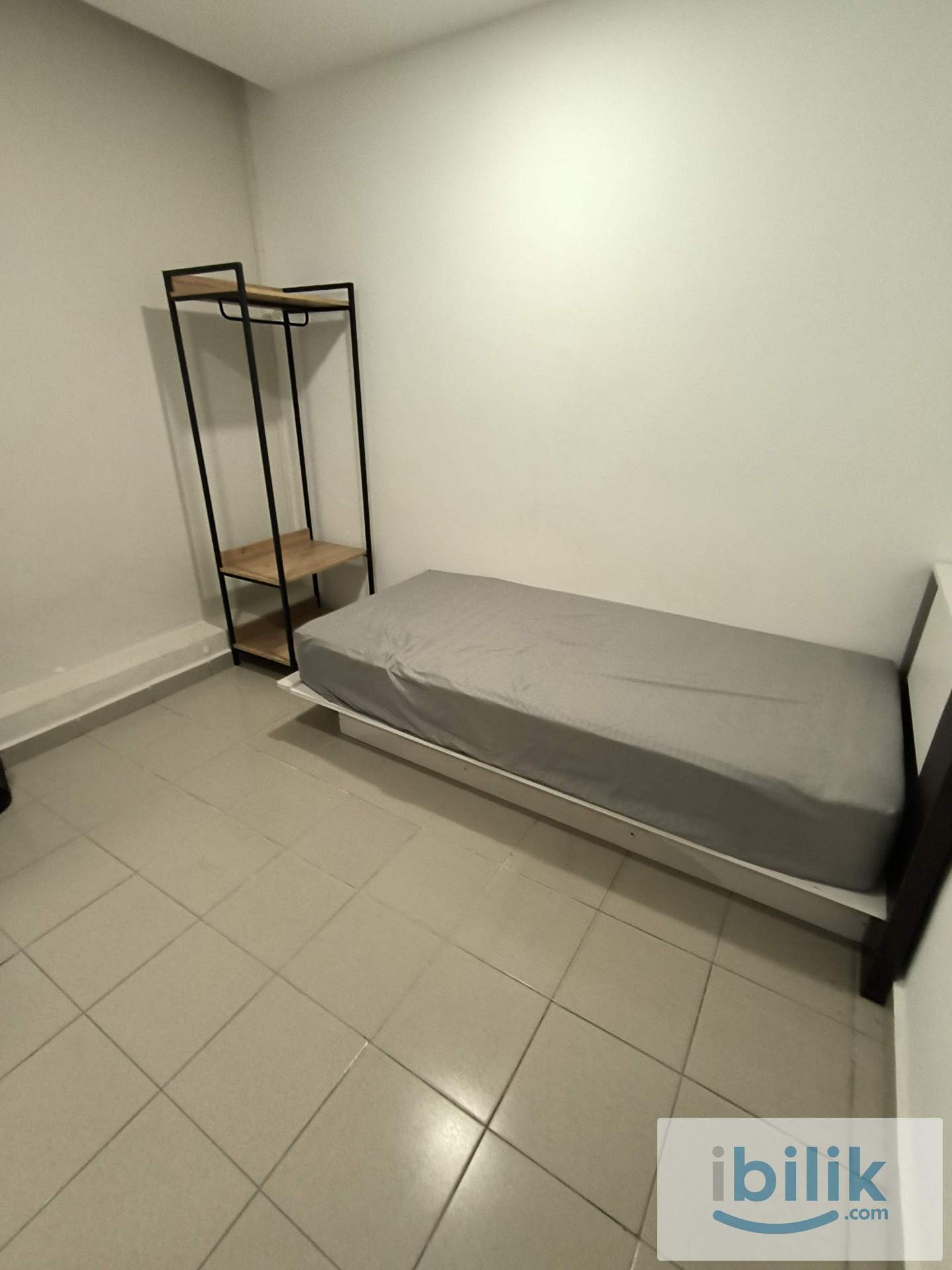 Bilik Hotel Single /Student/Employed - Image 2