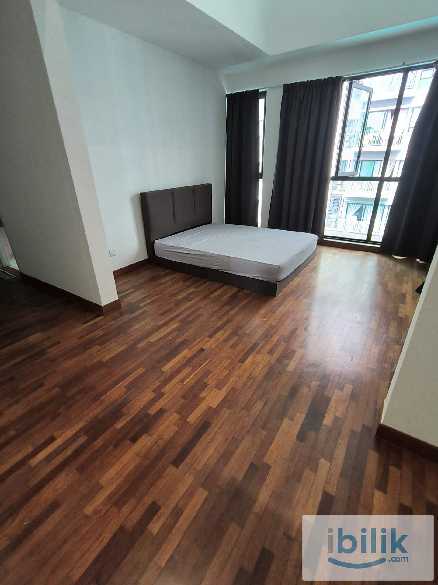 Luxury Villa's Master Room @ ICITY - Image 1