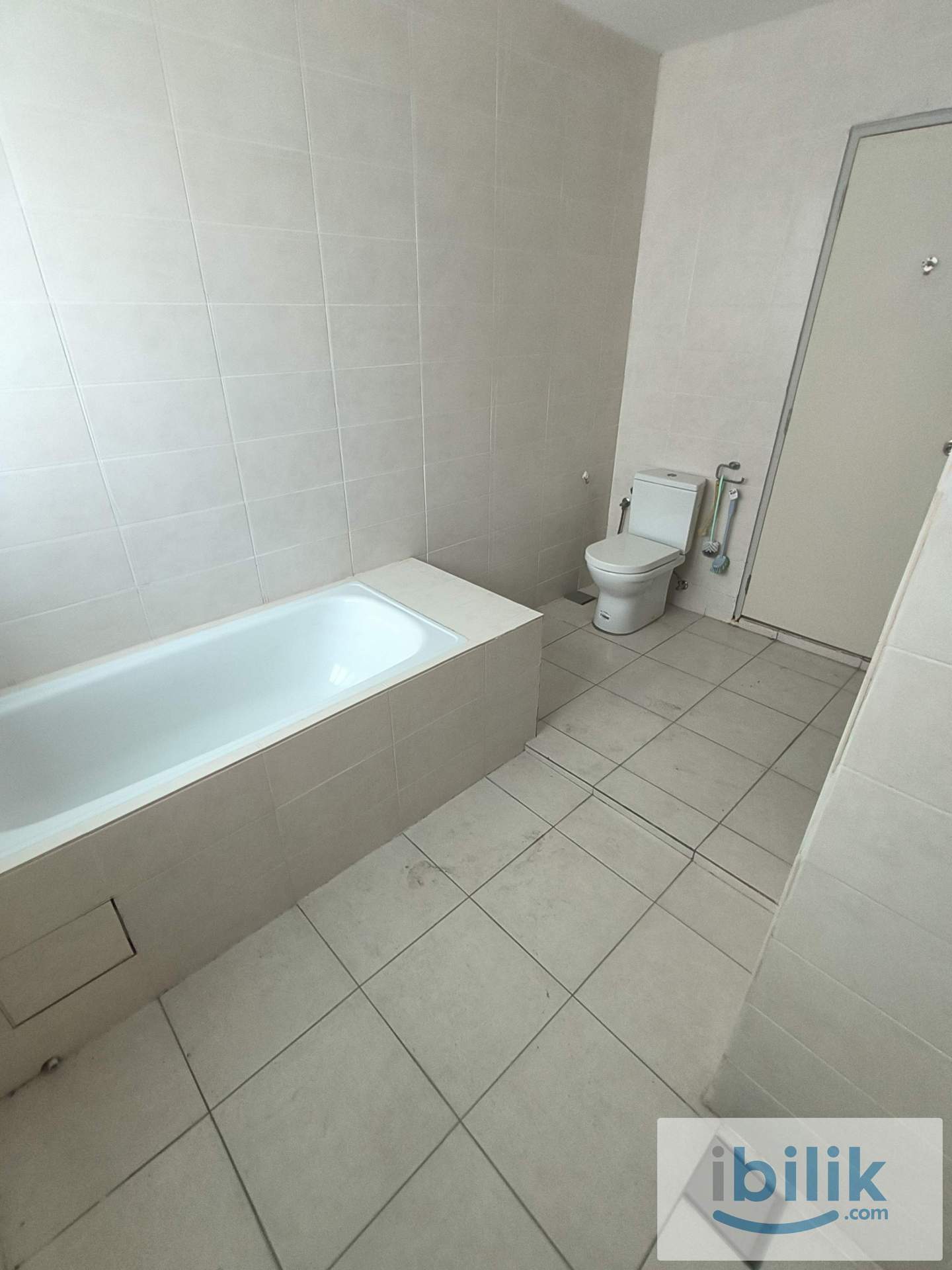 Luxury Villa's Master Room @ ICITY - Image 9