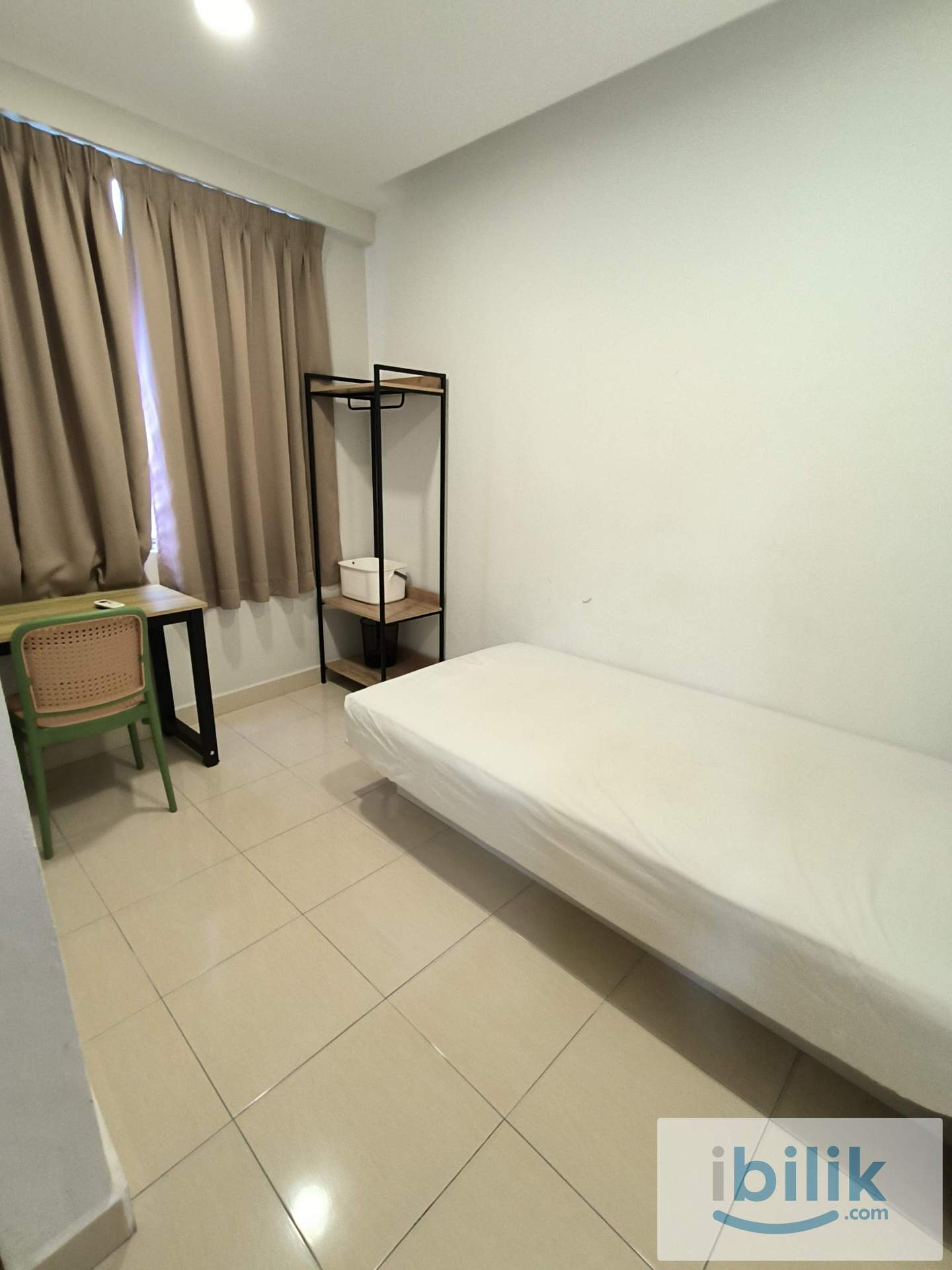 Single Hotel Room, Private Bathroom, Seri Kembangan  - Image 4