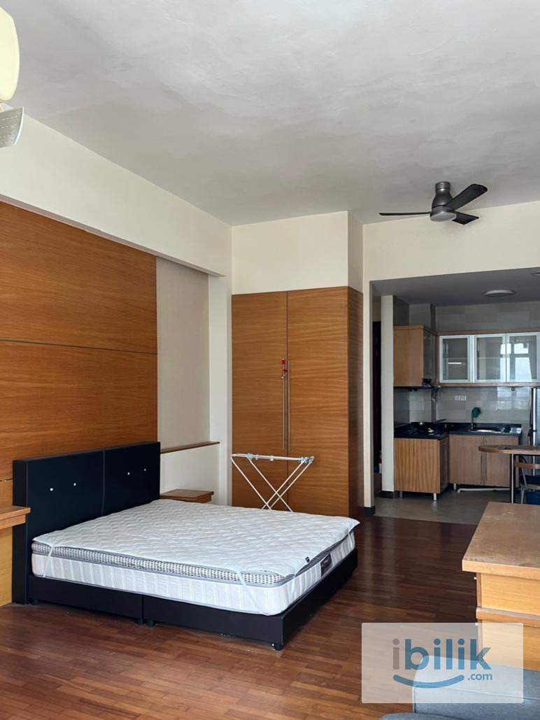 Studio Room - Image 1
