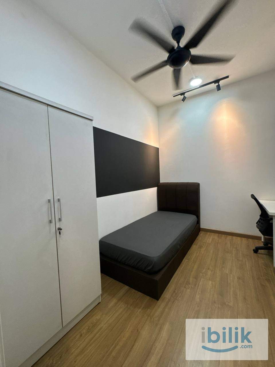 🎓 Student-Friendly Room @ The Greens | Near MSU & Sunway - Image 1