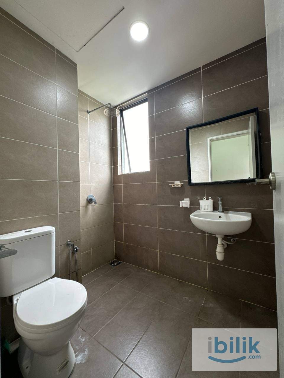🌟 Spacious & Fully Furnished Room | The Greens Subang West - Image 3