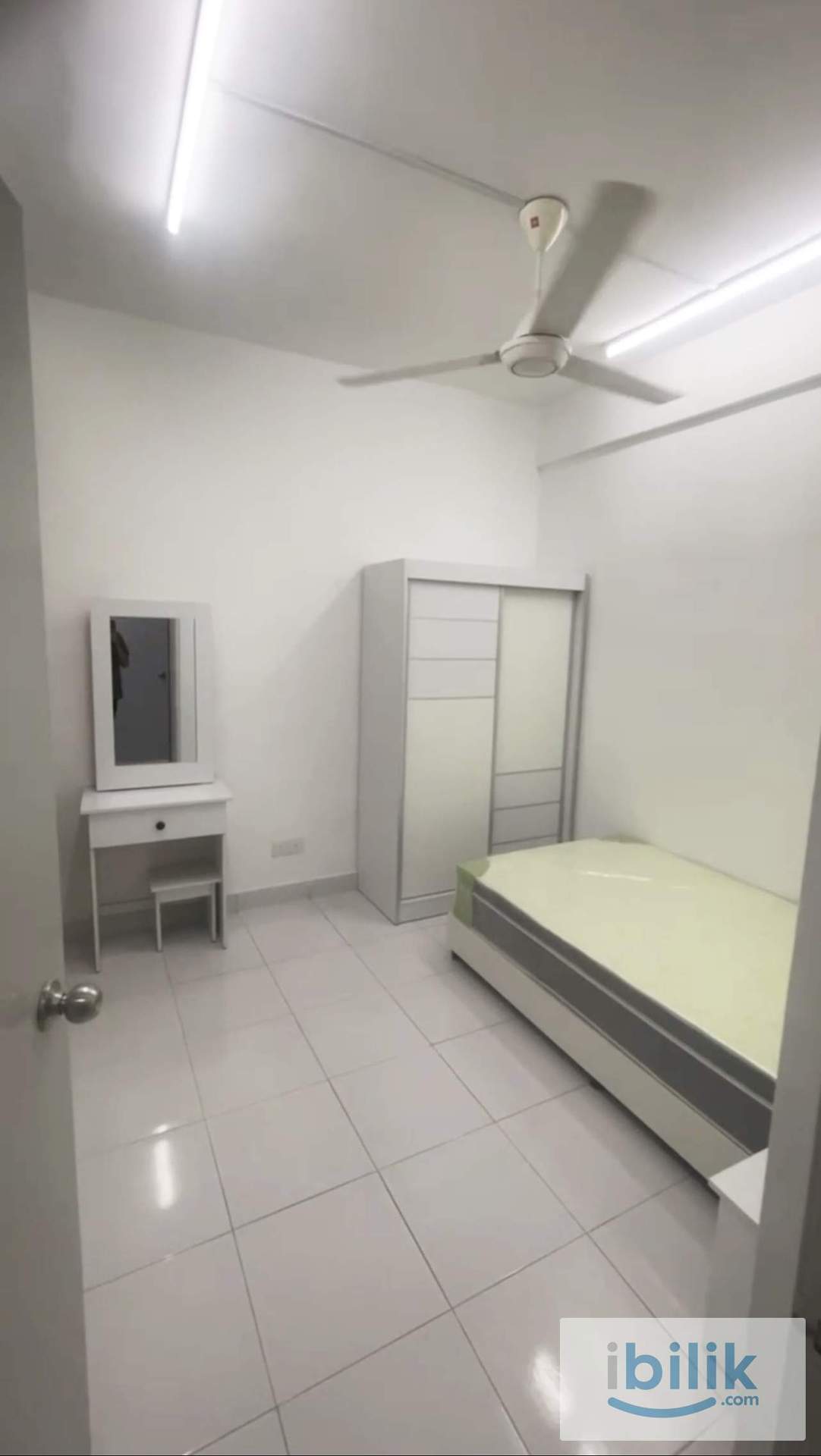 Setapak Female Mid Room @ M3 Residency - Image 1