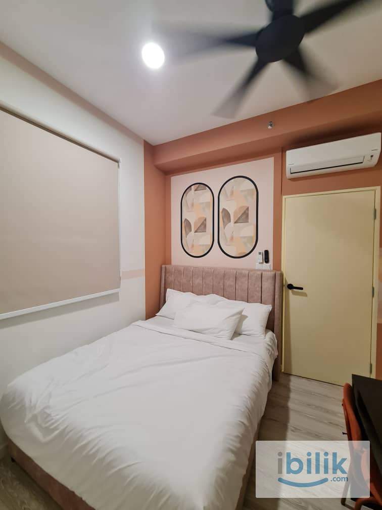 Low Deposit Middle Room Ready To Move In  - Image 1