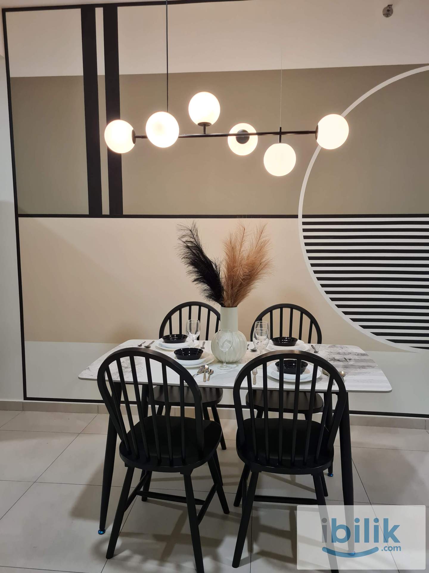 Single Room With Window Ready To Move In At Meta Residence, Seri Kembangan - Image 4