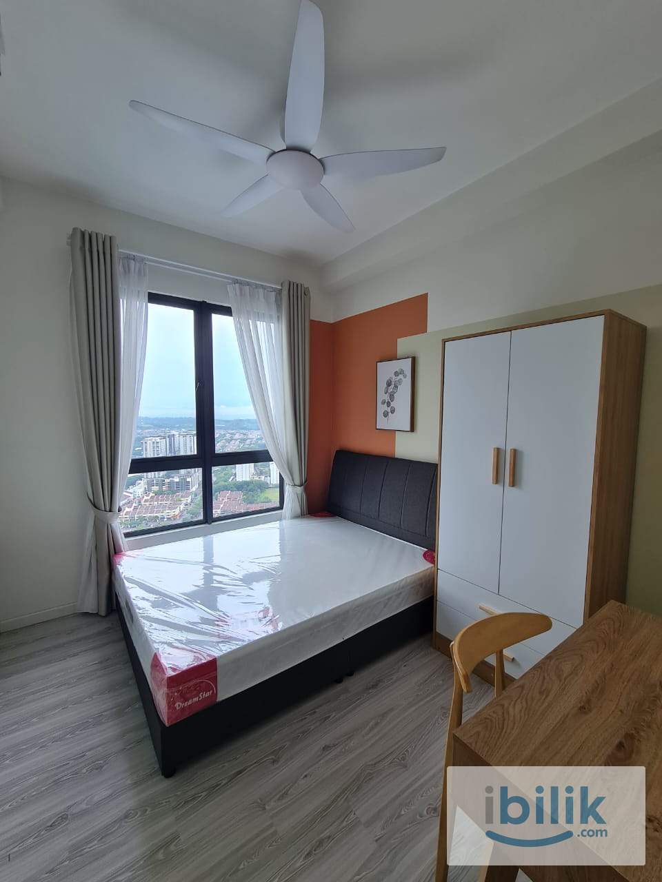 NEW Unit Middle Room With Interior Design At Meta Residence, Seri Kembangan  - Image 3