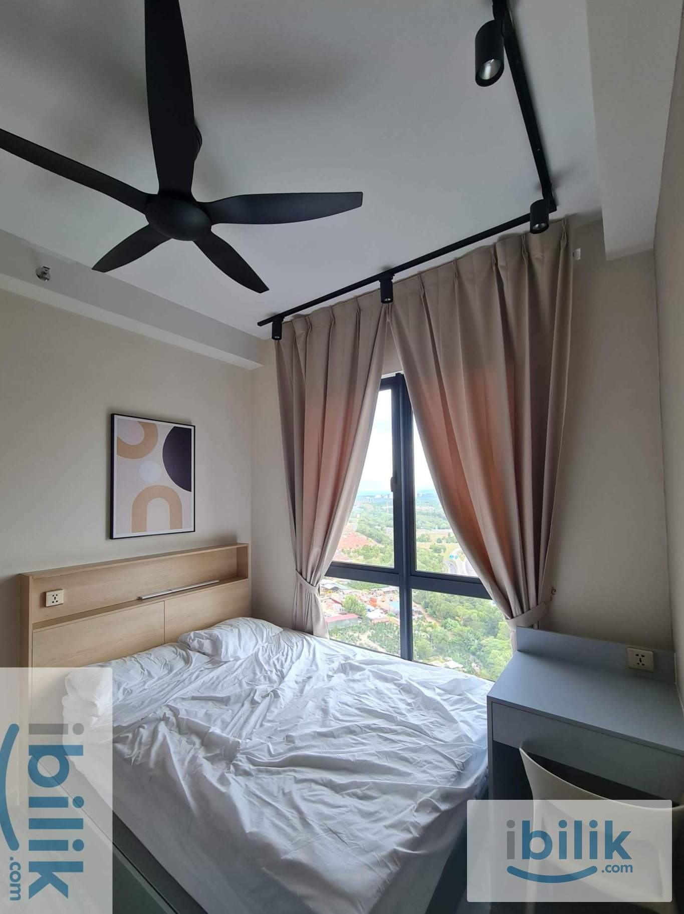 Private Fridge I Male & Female Unit Available I Walking Distance To MRT  - Image 1
