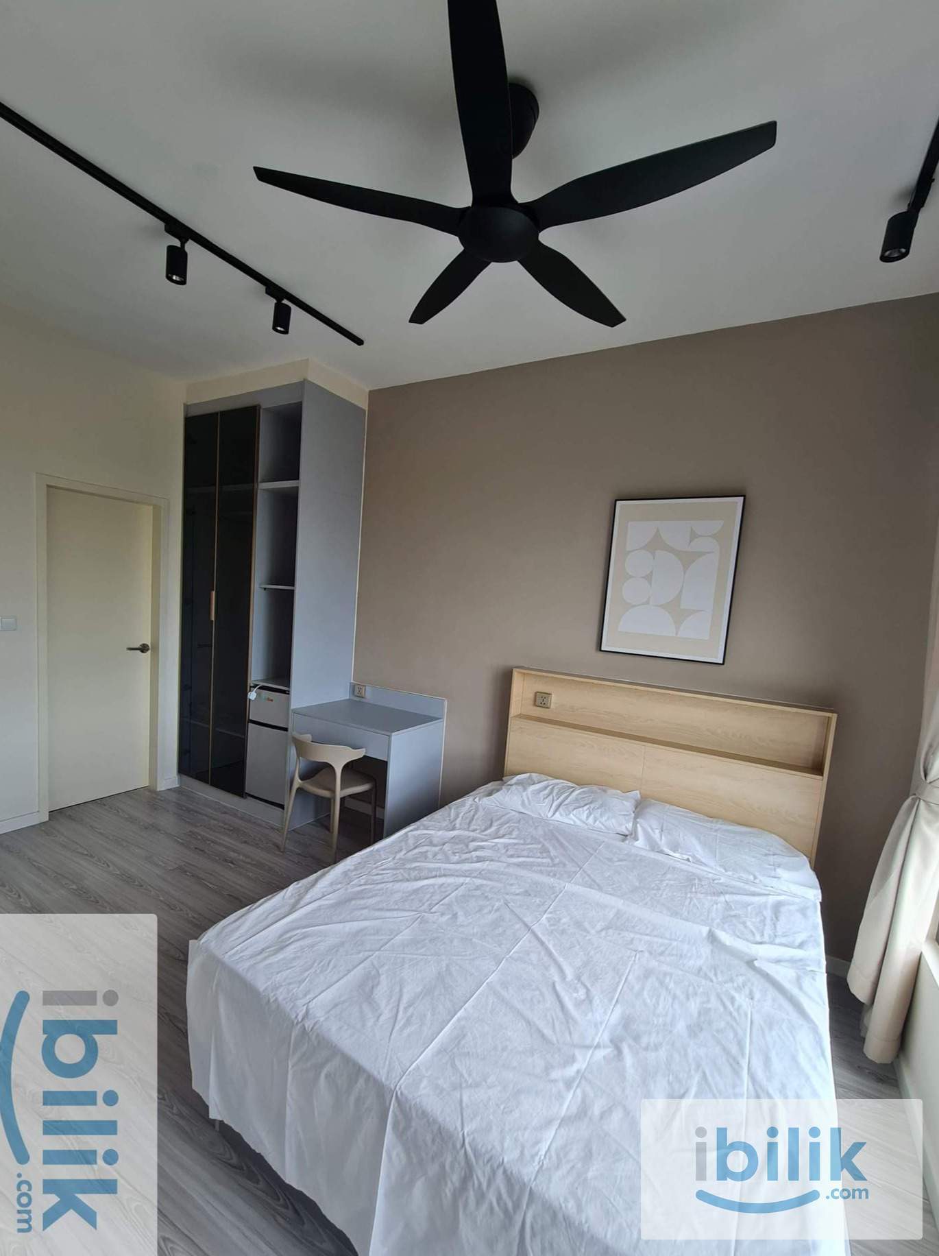 Masteroom Male & Female Unit Available I Low Deposit I 5 Mins To MRT  - Image 3