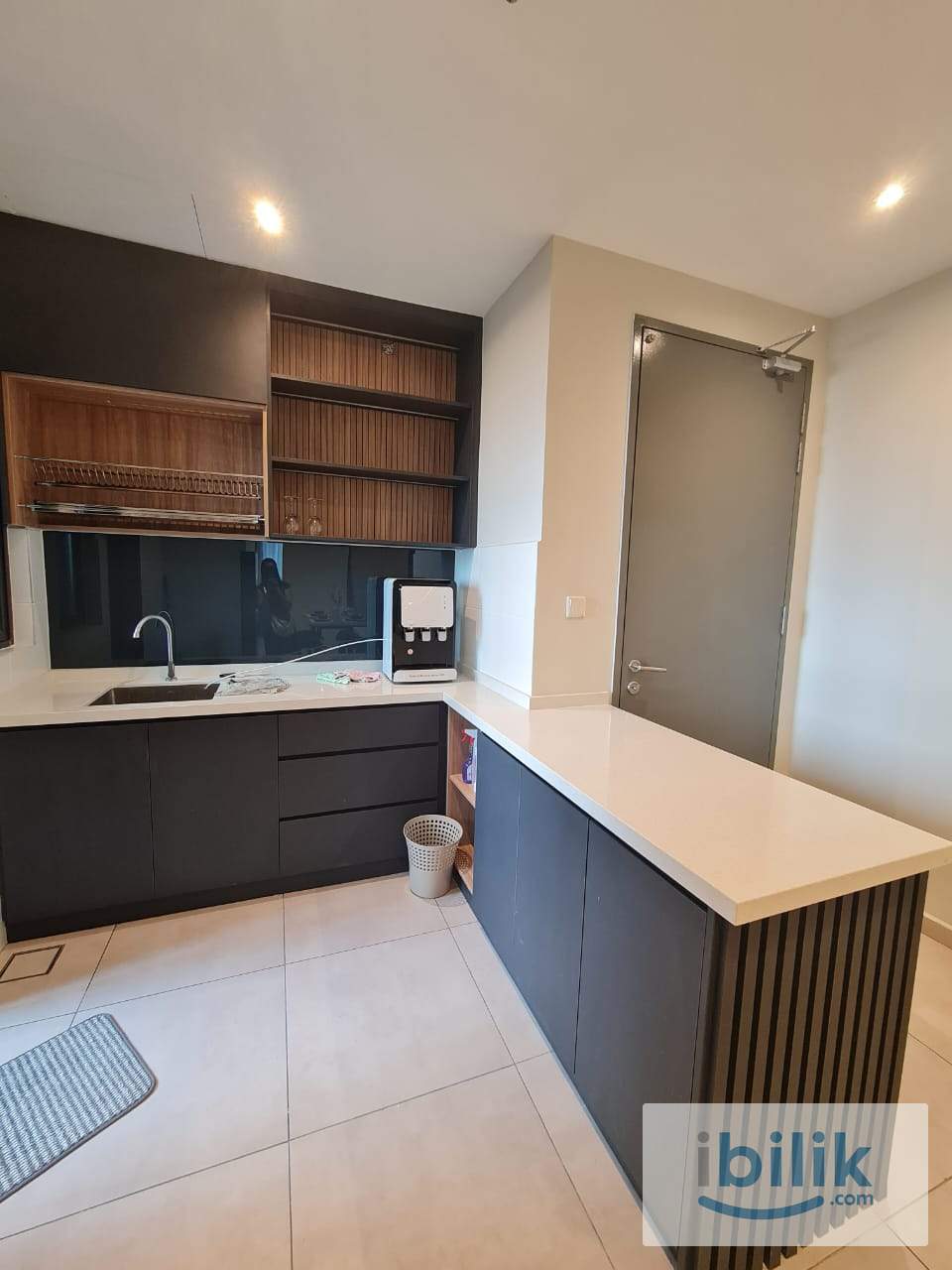 Cozy Single Room New Renovation With Modern Design I 5 mins to MRT  - Image 6