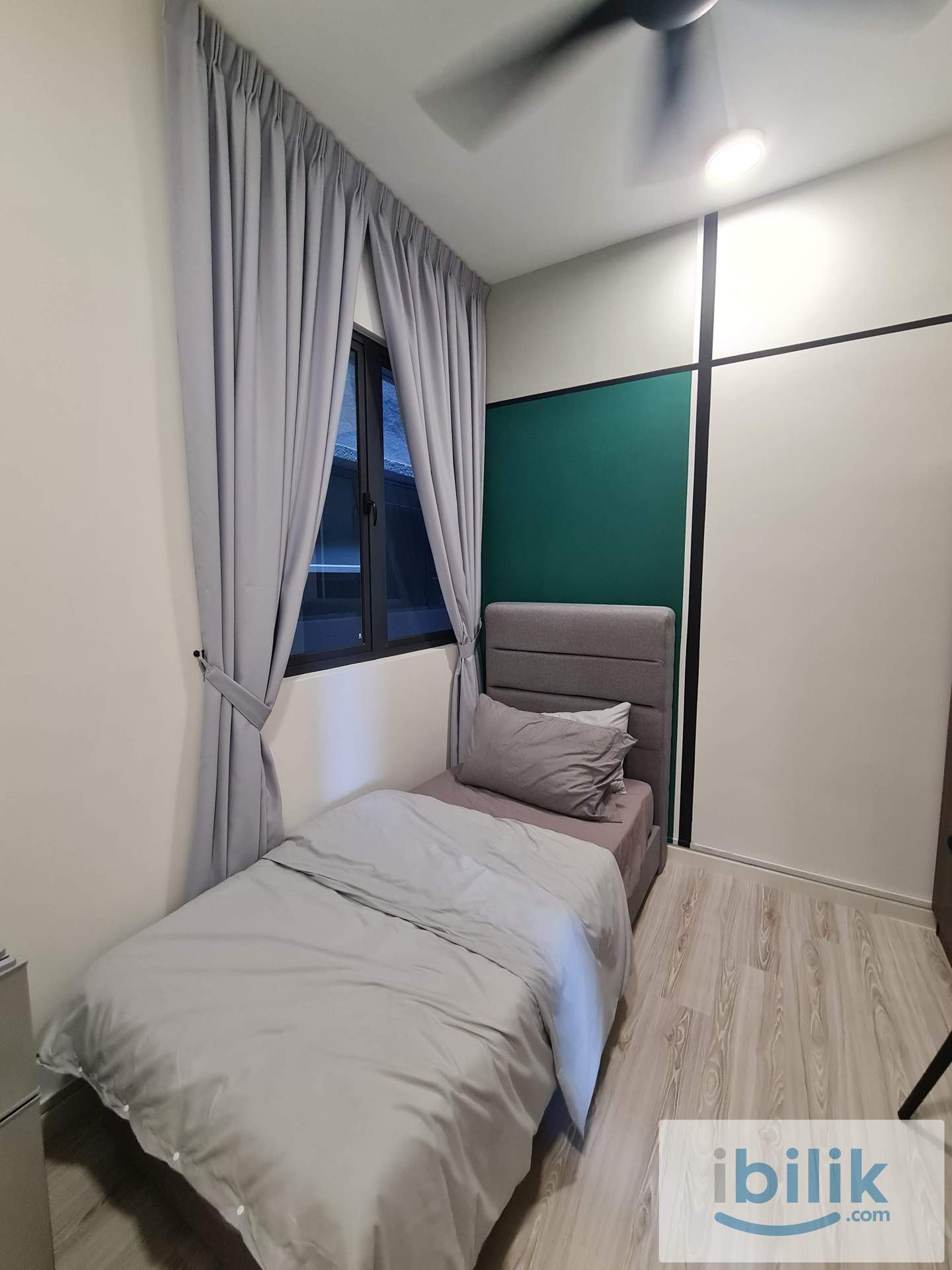 Low Deposit I 5 Mins To MRT I Single Room With ID Design  - Image 1