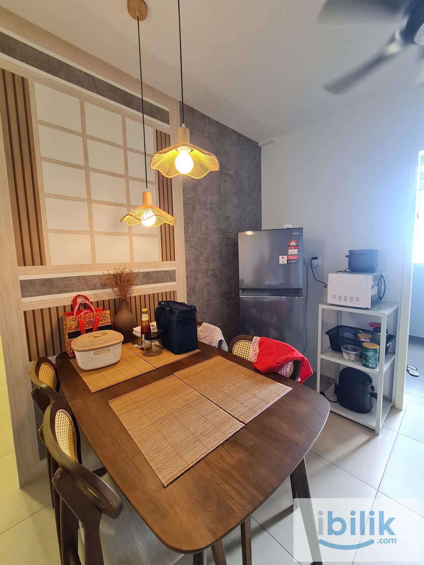 Middle Room With Free Utilities Deposit At Meta Residence, Seri Kembangan  - Image 4