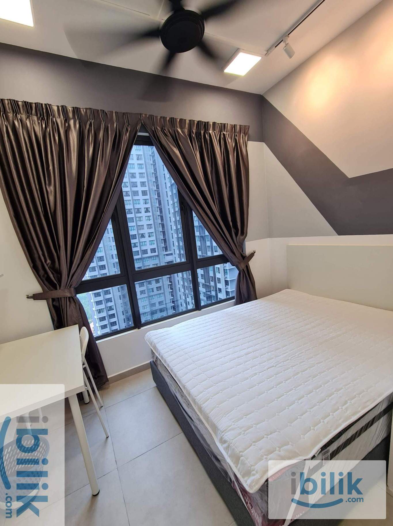 Mix Gender Masteroom I Private Bathroom I 5 minutes To MRT I Surrounding Grocery Store  - Image 2
