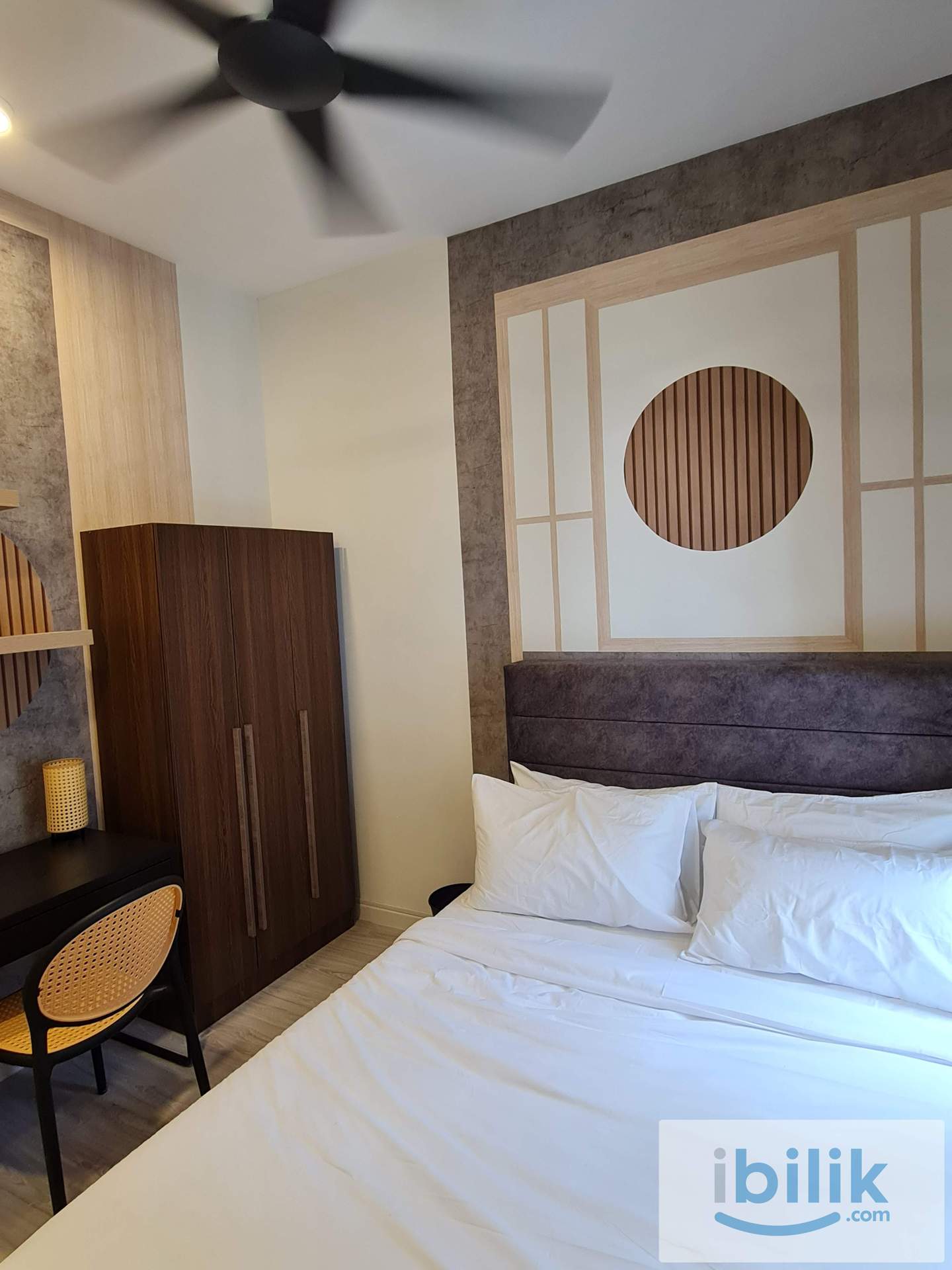 Female Middle Room I Included Utilities I Low Deposit I 5 mins to MRT  - Image 2