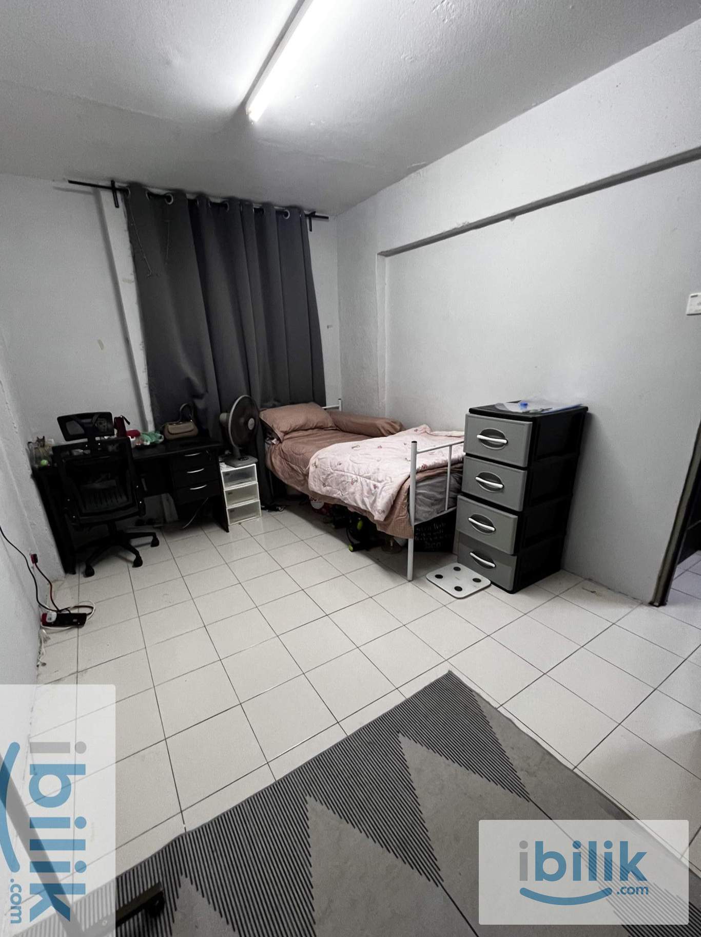 MASTER BEDROOM  - Image 1