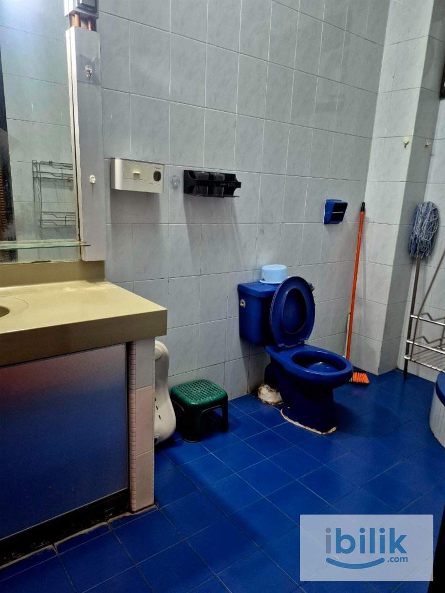 Masterroom (Private Bathroom) (Taman Serene)  - Image 1