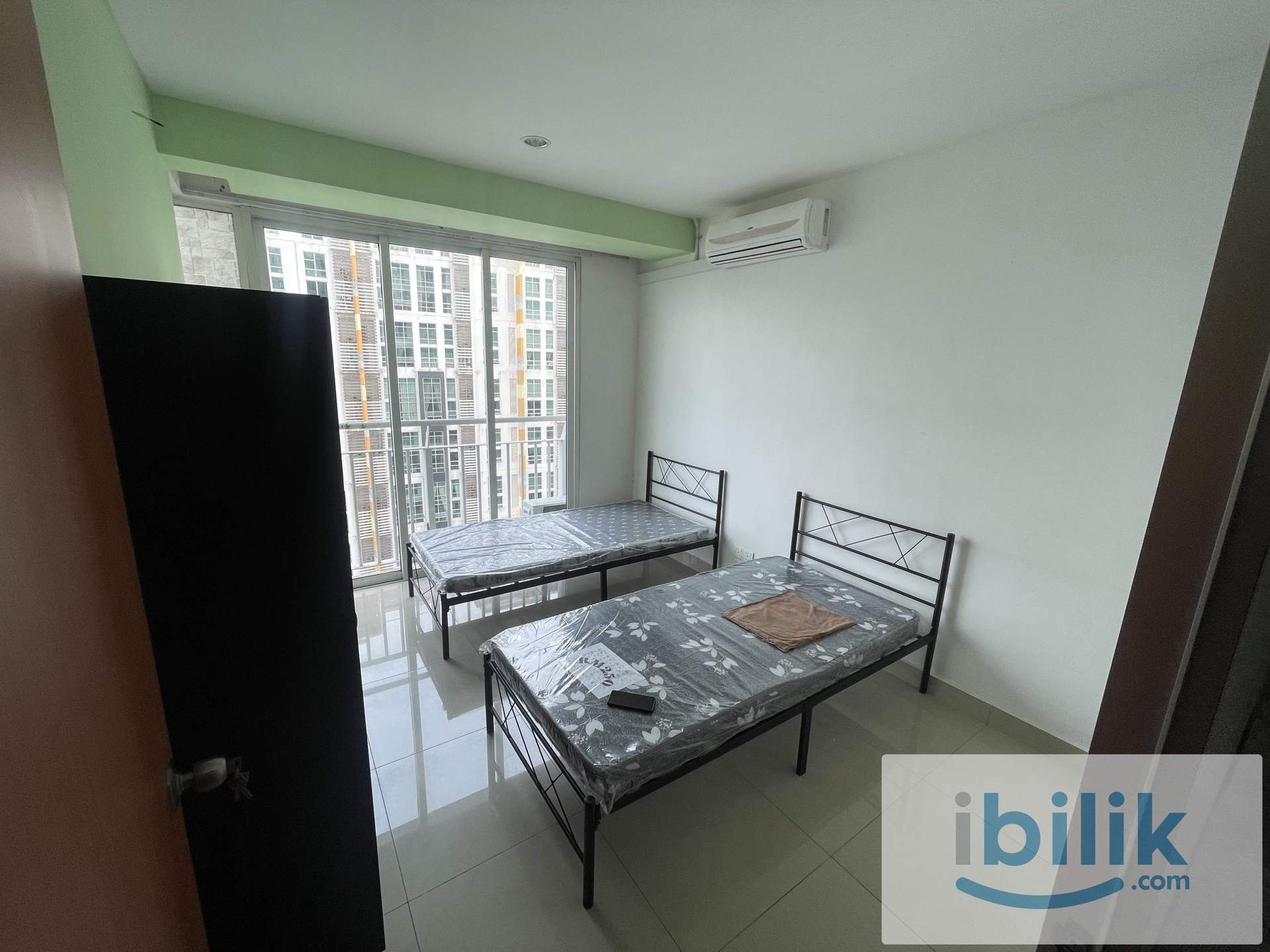 Sharing room - Image 3