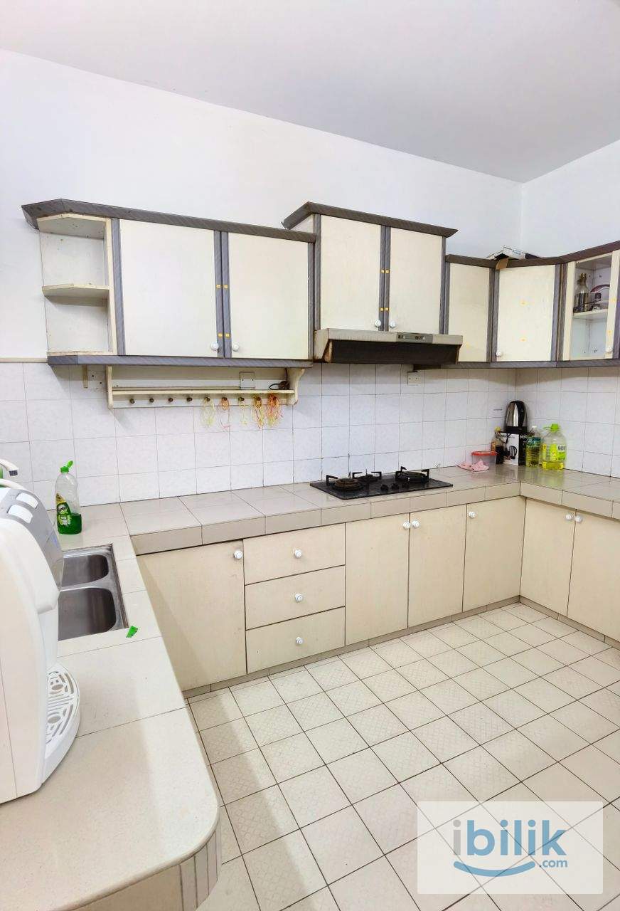 ‼️LOW DEPOSIT‼️BANDAR UTAMA PETALING JAYA MIDDLE ROOM FOR RENT🏡NEARBY ONE UTAMA 、MRT🚊🚊🚊 - Image 4
