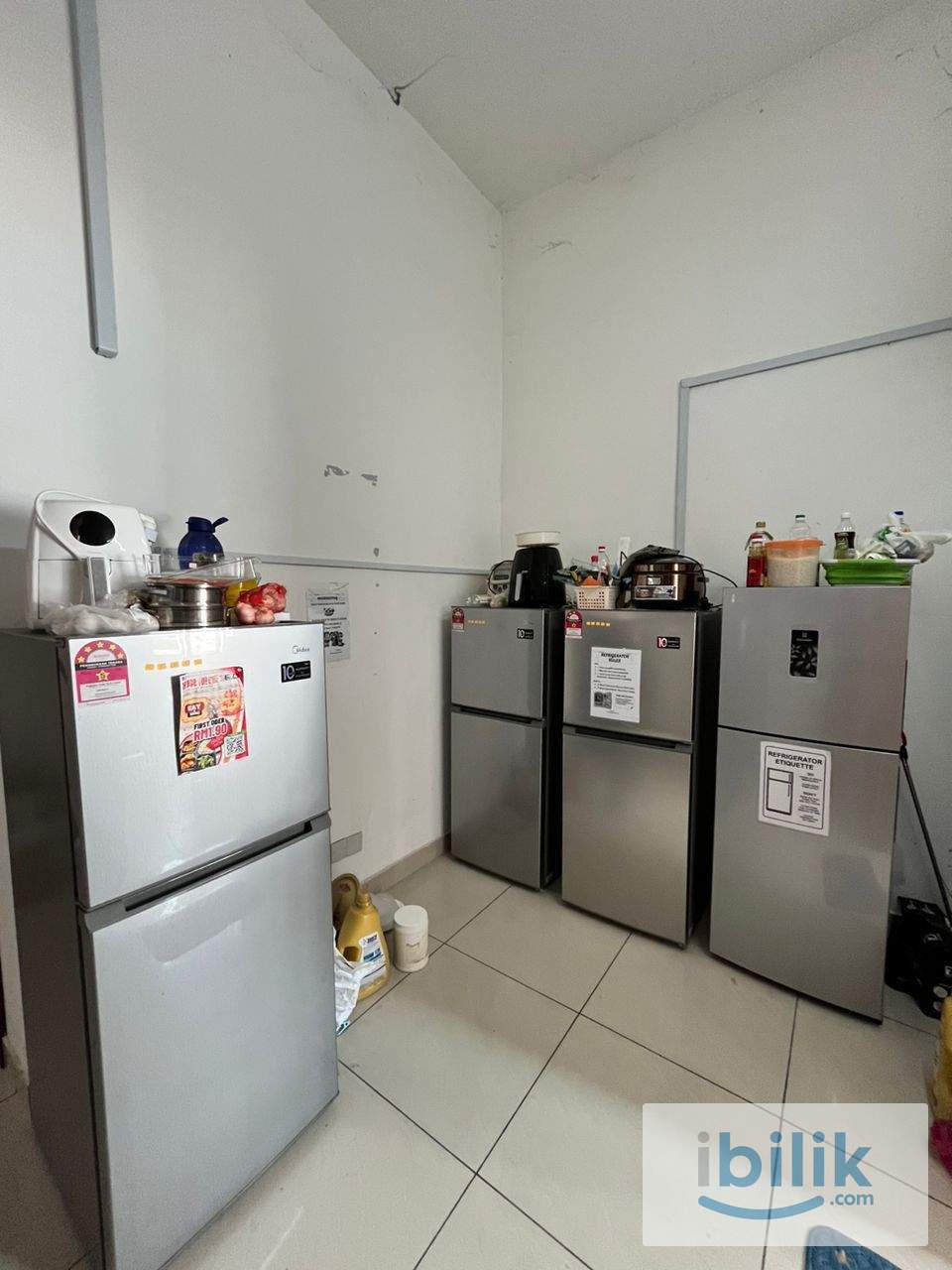 🚩SEKSYEN 22 PETALING JAYA SPACIOUS QUEENBED MIDDLE ROOM FOR RENT🏠1 MIN WALKING DISTANCE TO TAMAN PARAMOUNT LRT🚂 - Image 5