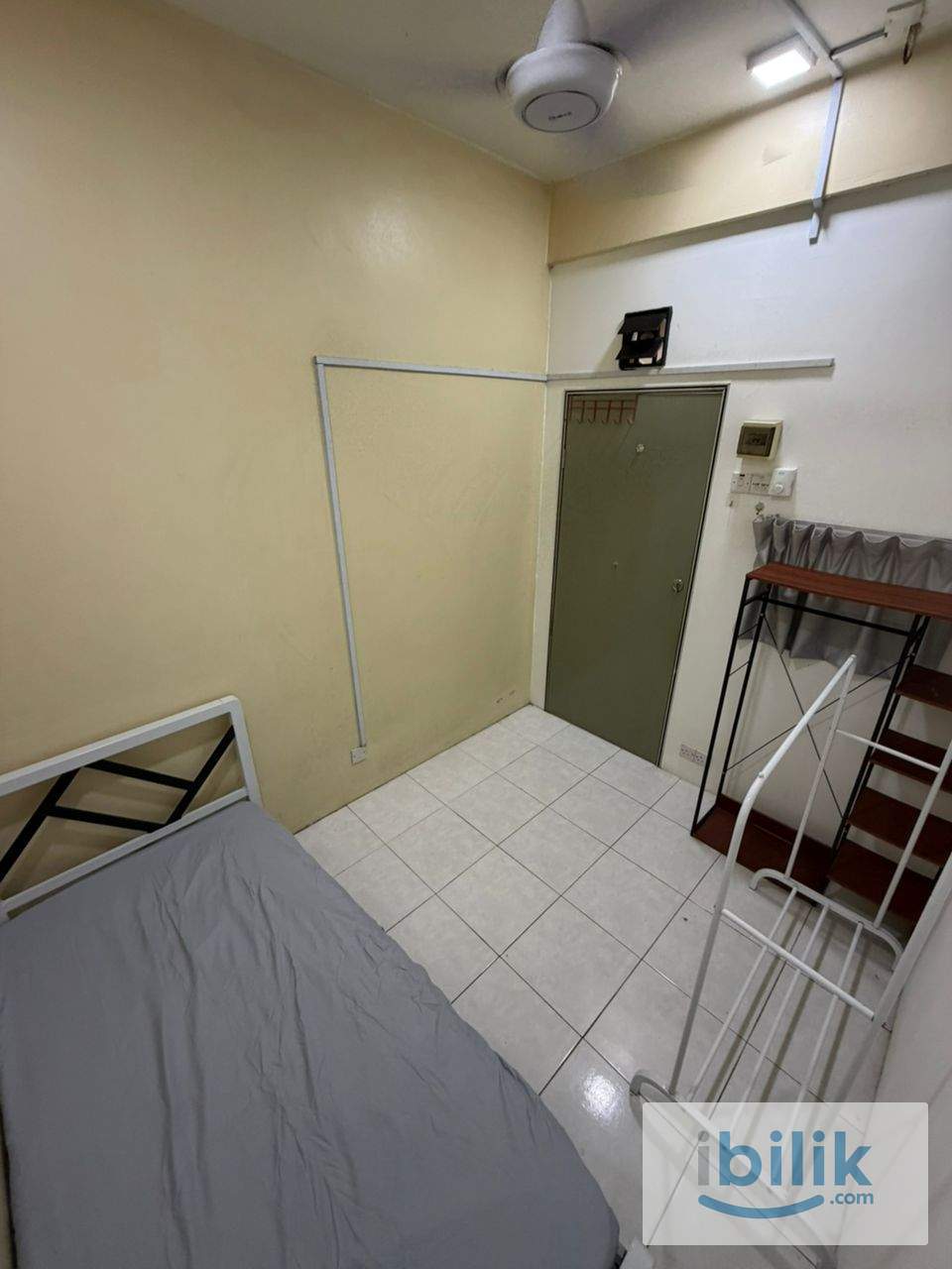 🙋‍♂️MALE ONLY🙋‍♂️KOTA KEMUNIG @BUKIT RIMAU SINGLE ROOM FOR RENT🏠 - Image 1