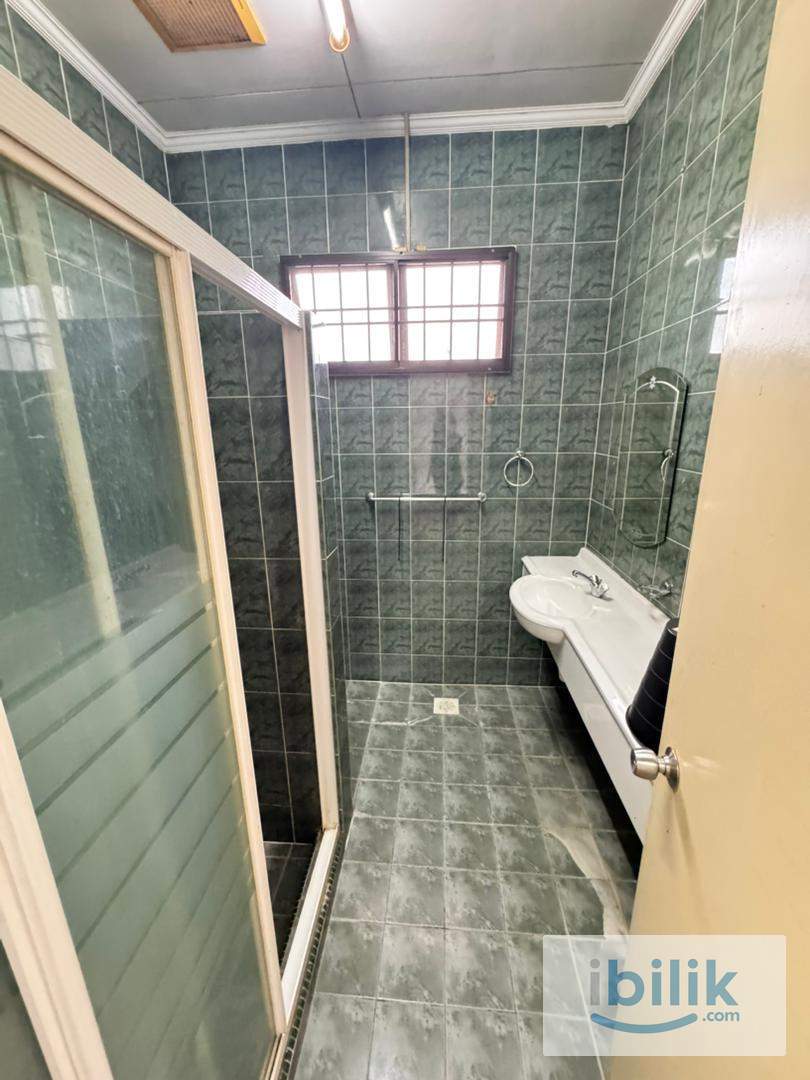 💚LOW DEPOSIT💚BANDAR UTAMA PETALING JAYA MASTER ROOM WITH PRIVATE BATHROOM FOR RENT🏠NEARBY CENTRE POINT , ONE UTAMA📍 - Image 4