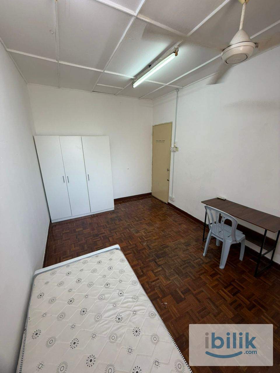 🔥Low Deposit🔥SS2 PETALING JAYA SPACIOUS MIDDLE ROOM WITH BALCONY FOR RENT🏠NEARBY FOOD STALL 🤩FULLY FURNITURE🎉 - Image 2