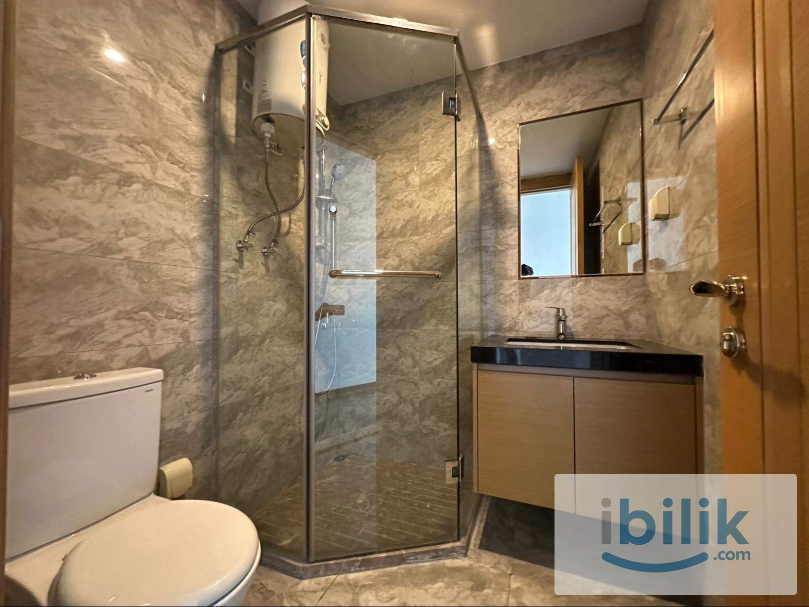 Nice master room for rent - Image 2