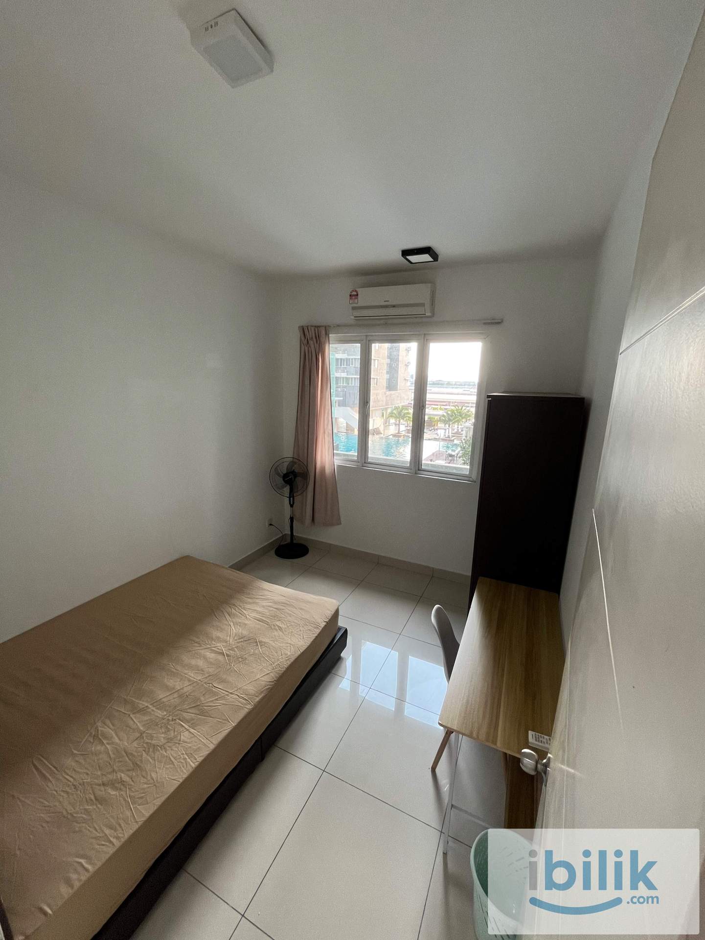 Middle Room at The Regina, USJ 1 - Image 2