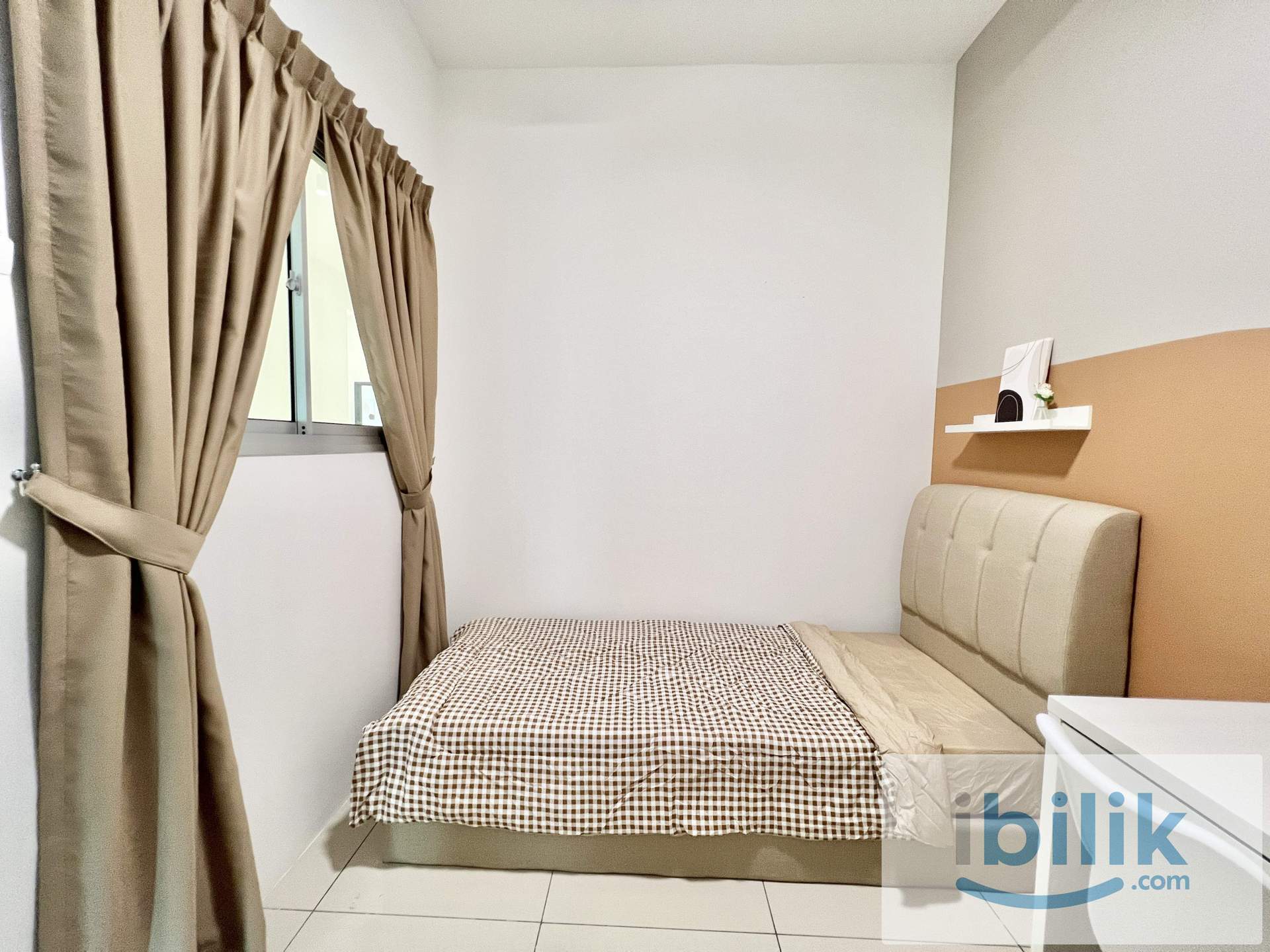 Middle room for rent in Marina Residence - Image 4