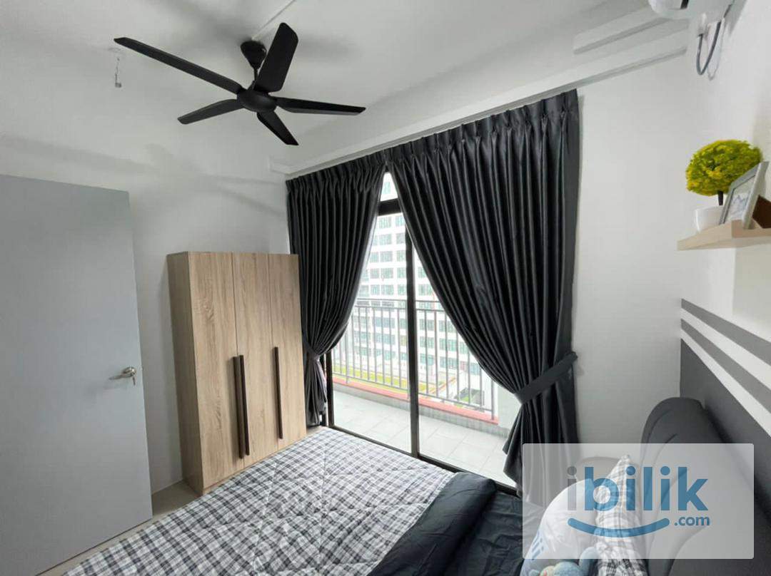 Balcony room for rent - Image 1