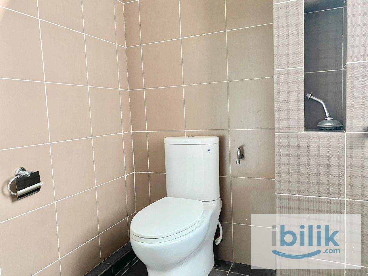 Balcony room for rent - Image 8
