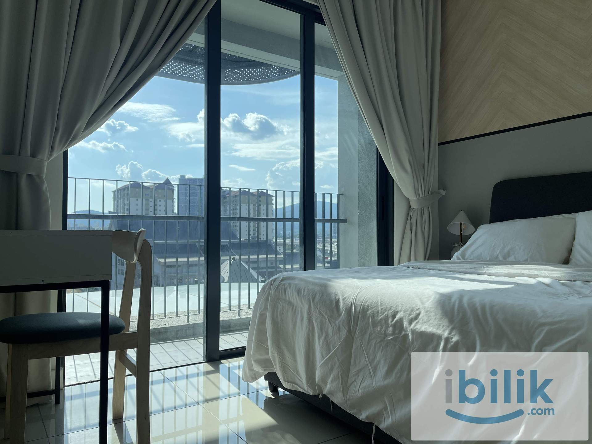 Unio Residence - Big Middle Room  - Image 5