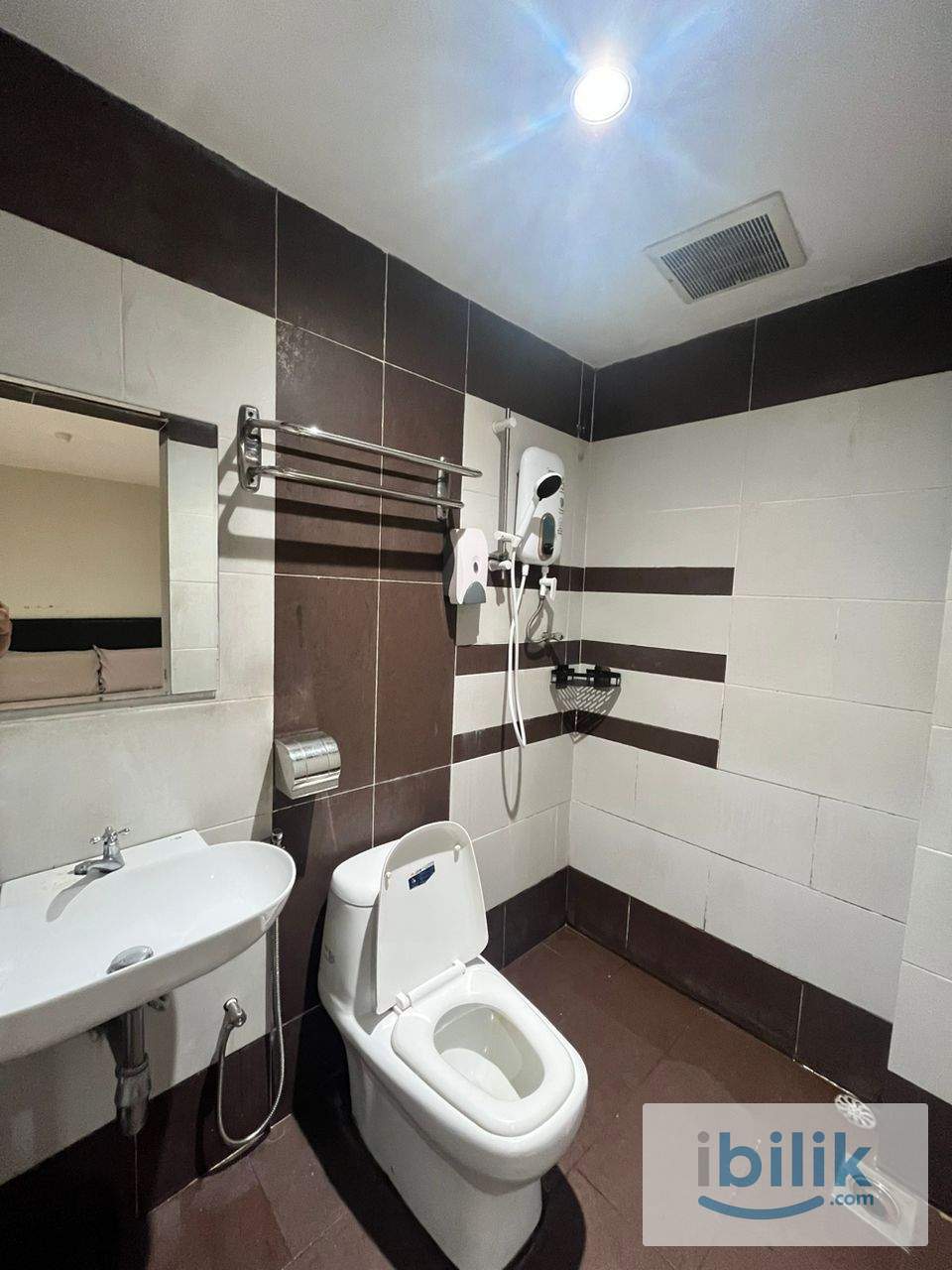 ✨LOW DEPOSIT✨SWING & PILLOW COLIVING HOT BALLOON HOTEL MASTER ROOM FOR RENT🤩🤩NEARBY I-CITY SHAH ALAM📍🚩 - Image 4