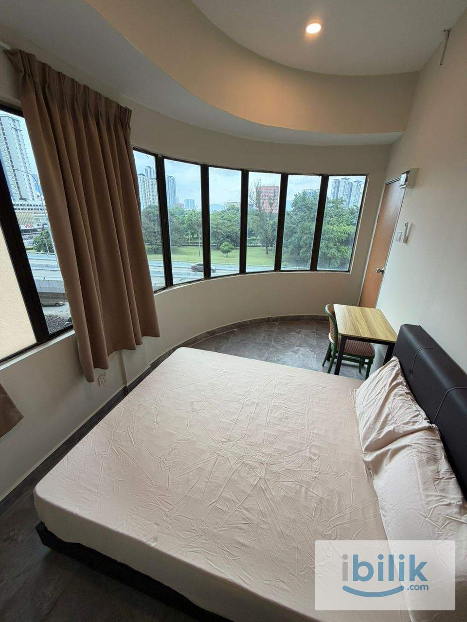 🚩 HOTEL SENIMAN@JLN IPOH MASTER ROOM FOR RENT🏡4Min Walking Distance to Sentul Barat MRT🚊🚊🚊 - Image 2