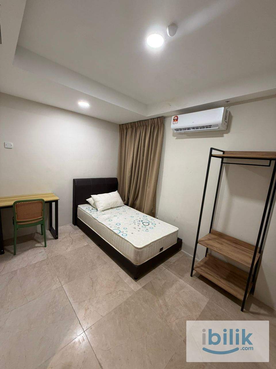 🚩 HOTEL SENIMAN@JLN IPOH MIDDLE ROOM FOR RENT🏡4Min Walking Distance to Sentul Barat MRT🚊🚊🚊 - Image 1