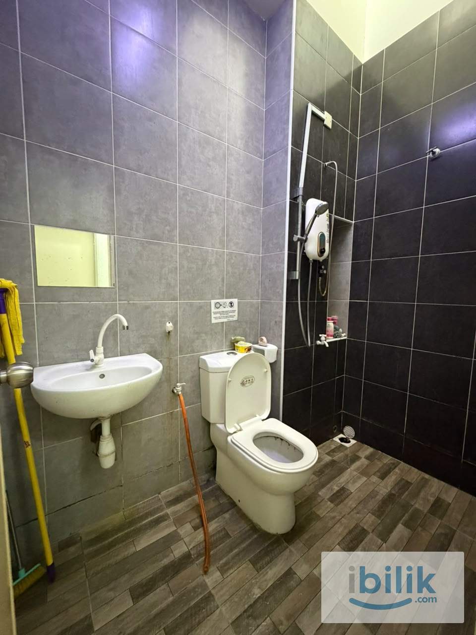 🔥LOW DEPOSIT🔥SETIA ALAM KLANG COUPLE MIDDLE ROOM FOR RENT🏠NEARBY SETIA CITY MALL , TAIPAN , KOSSAN✨✨ - Image 5