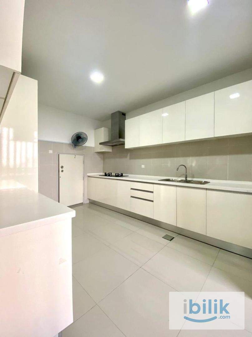 🚩Luxury Condo Master Room for Rent 🏡 I -RESIDENCES @ I-CITY, Shah Alam Golden Triangle✨🏠 - Image 7