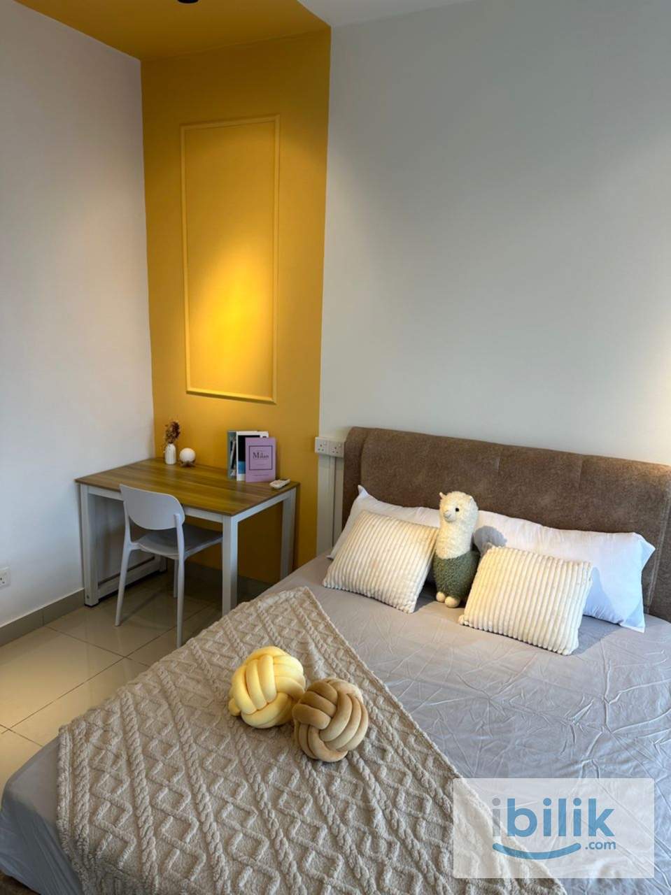 Master bedroom with attached bathroom  - Image 4
