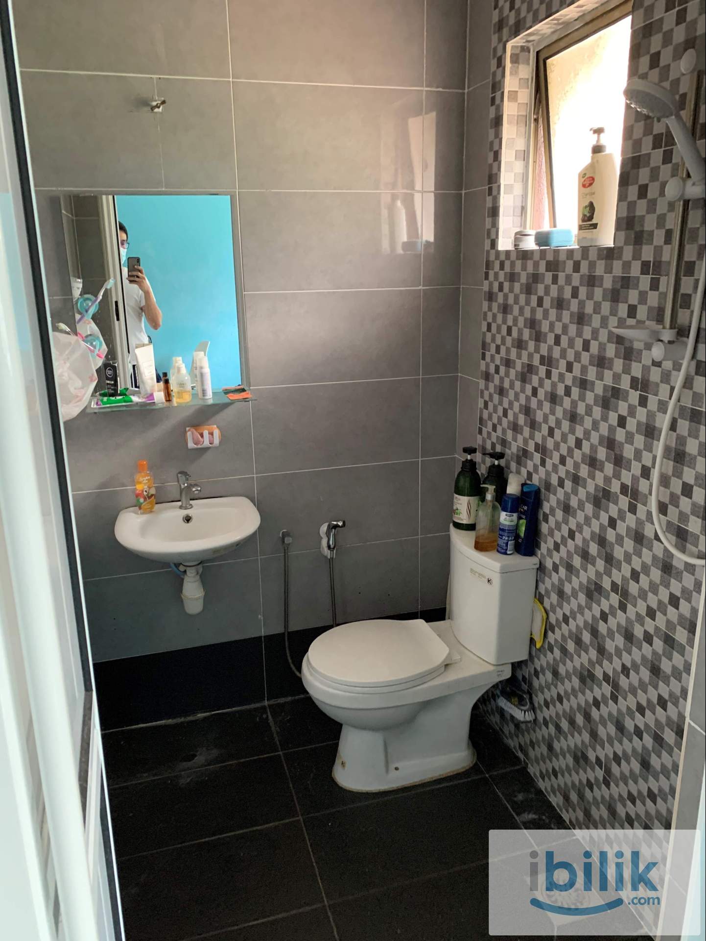💥Affordable Master Room at USJ 13, Subang💥Walk to LRT💥Gated and Guarded💥 - Image 5