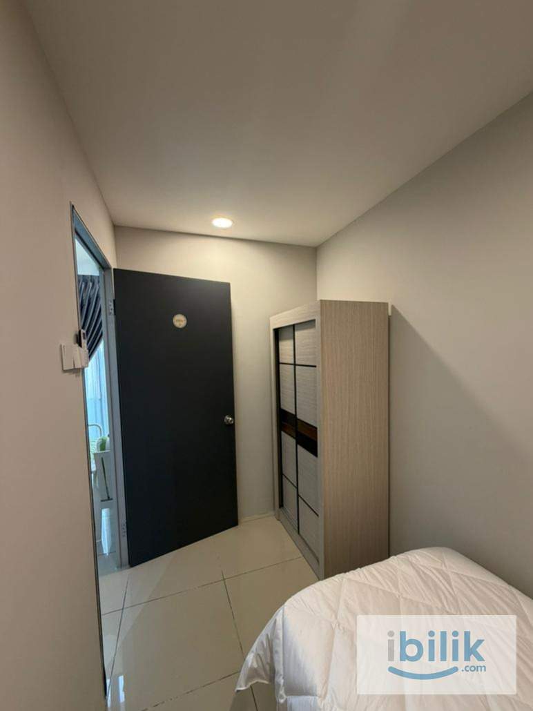 D'Latour small room for rent - Image 3