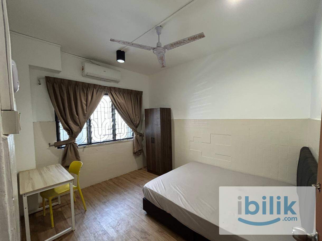 Low Deposit✅10 mins walking distance to CIQ checkpoint/JB central 🚶Aircond room for rent🛏️ - Image 1