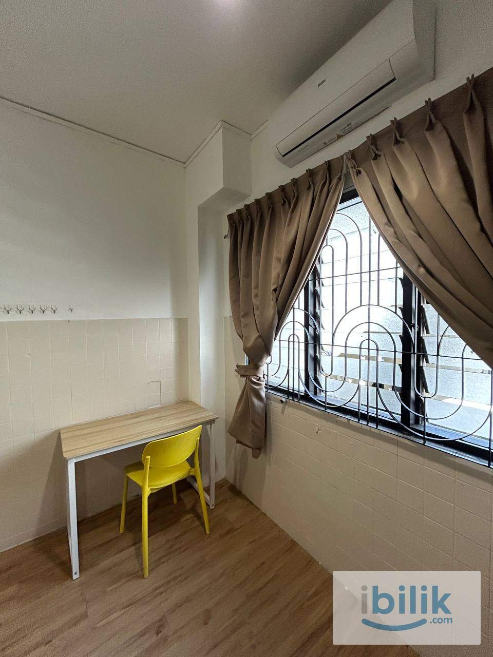 Low Deposit✅10 mins walking distance to CIQ checkpoint/JB central 🚶Aircond room for rent🛏️ - Image 3