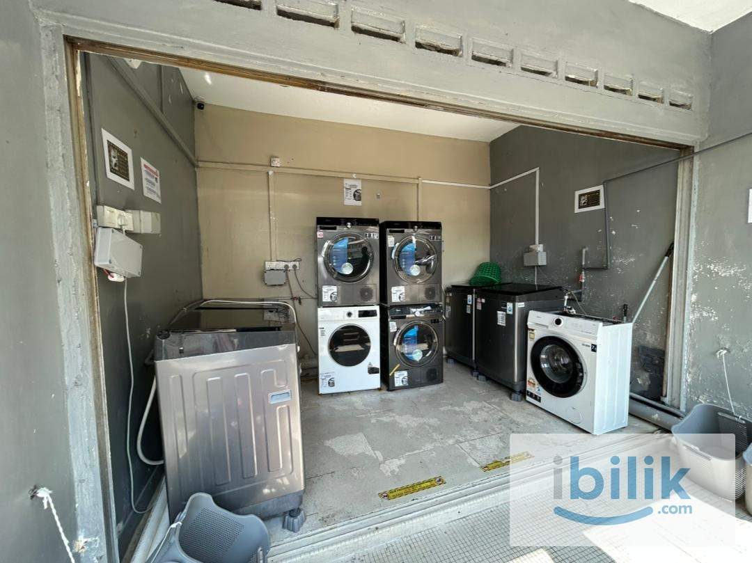 Low Deposit✅10 mins walking distance to CIQ checkpoint/JB central 🚶Aircond room for rent🛏️ - Image 5