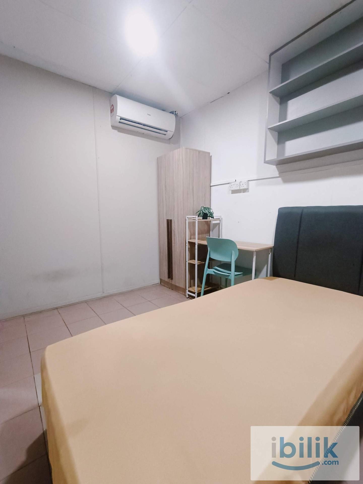 🔥 HOT UNIT! Master Bedroom Available Now Private space, cozy vibes & fully furnished. First come, first served! - Image 3