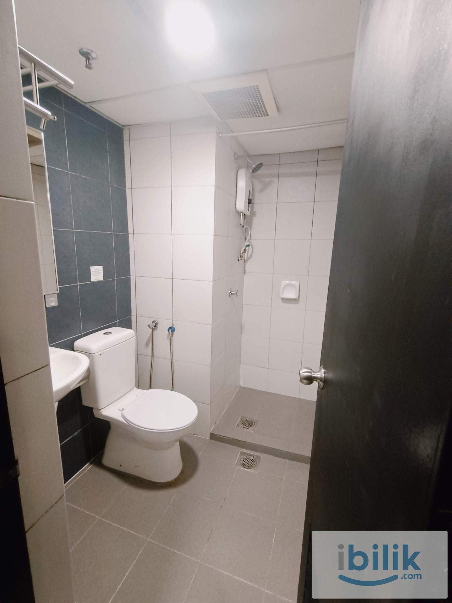 🚆 Convenient Location, Comfortable Lifestyle - Image 2