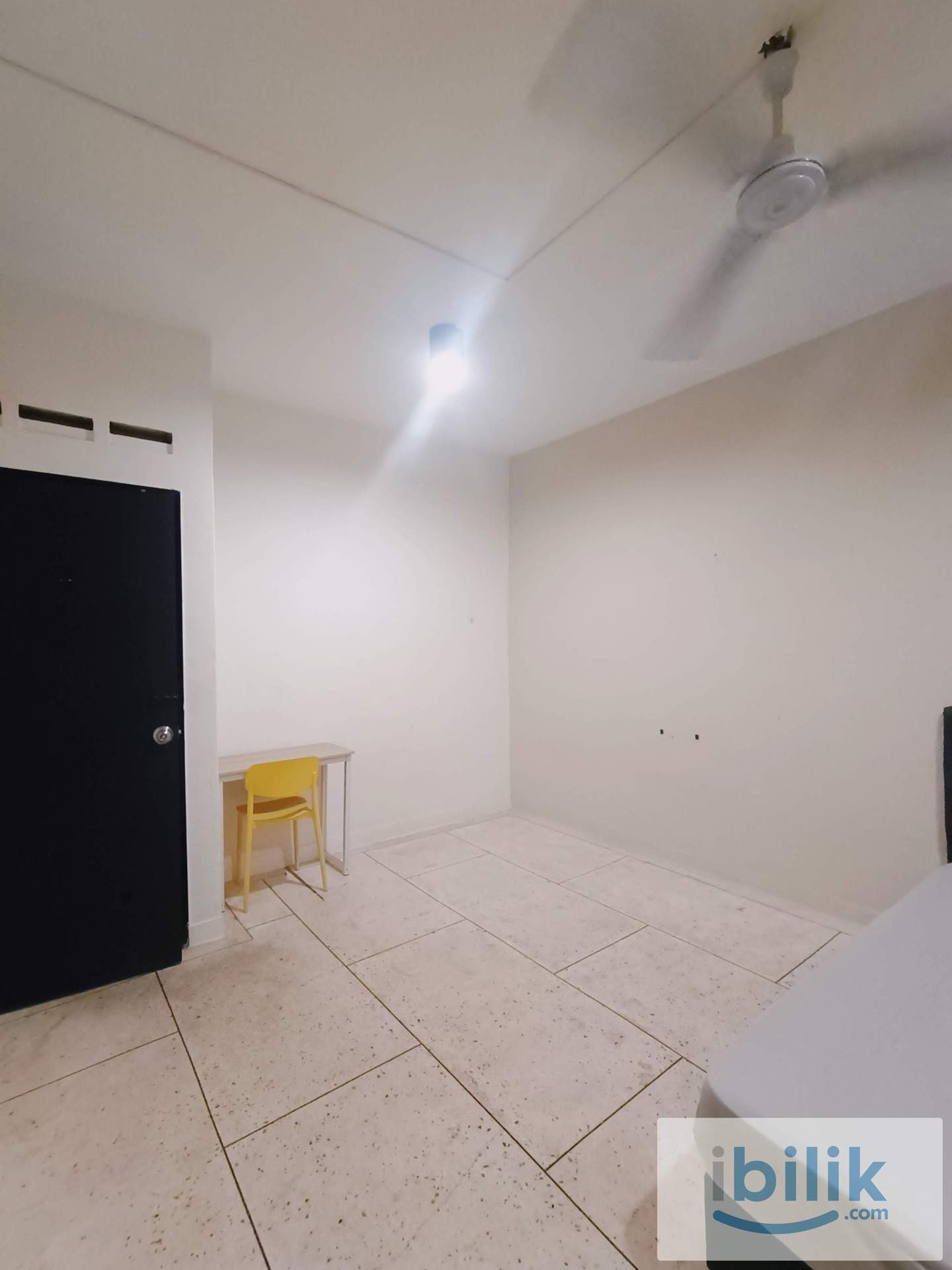 🌸 Peaceful, Clean & Comfortable Master Bedroom Available with ZERO DEPOSIT - Image 3