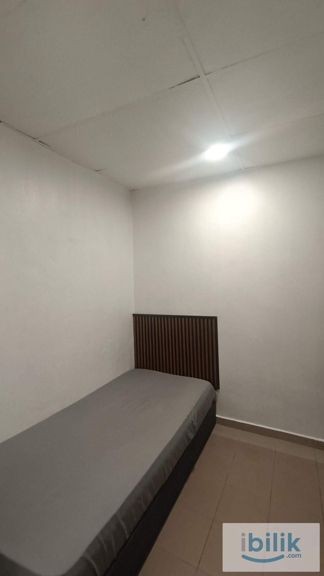 Simple, Clean & Functional Living Space - Image 2