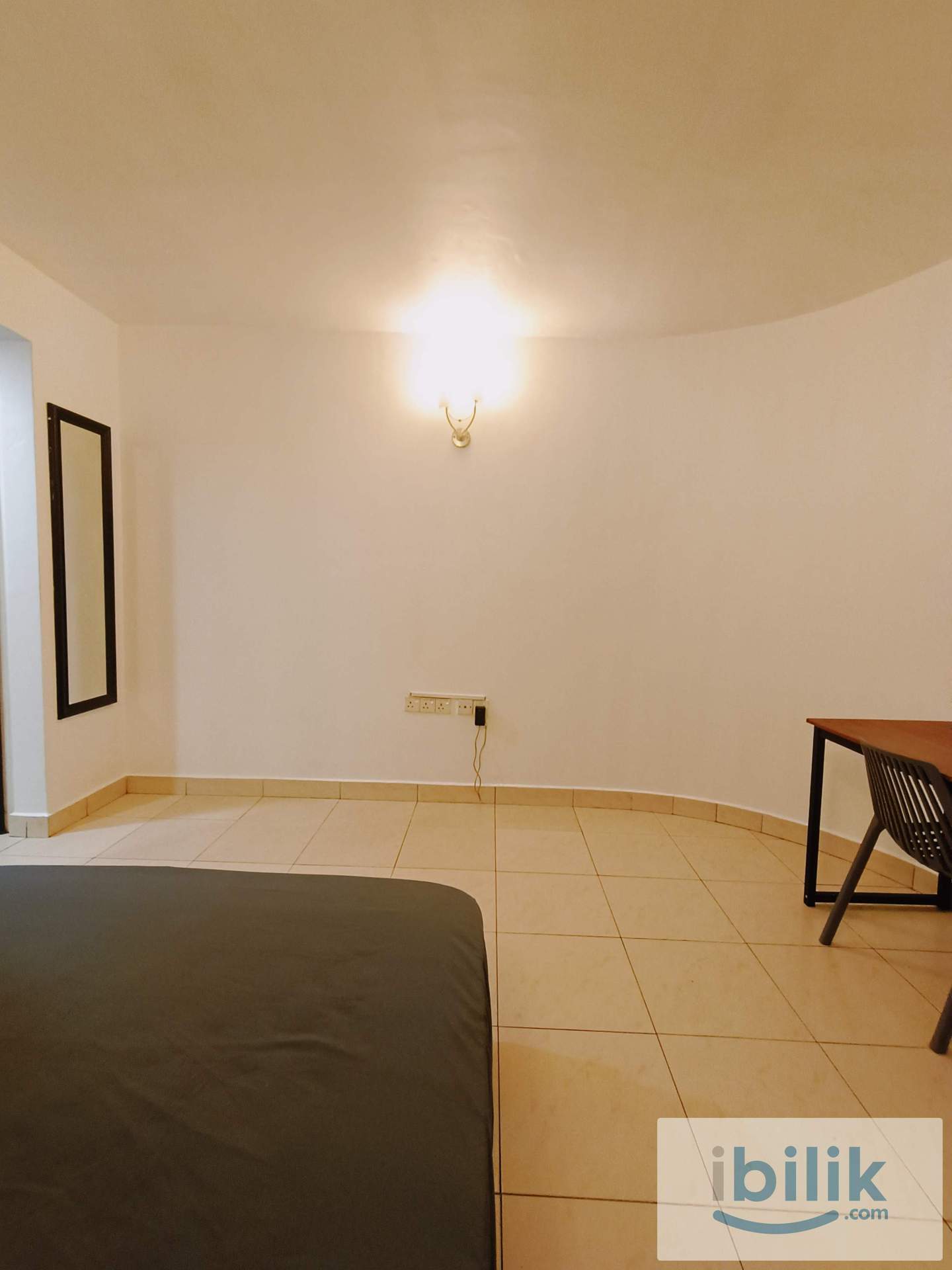 Cozy Rental Space with Easy Access to Nearby Amenities - Image 6